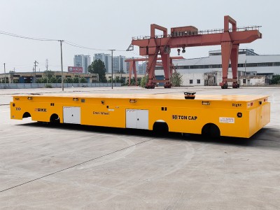 Rezervoare de stocare a petrolului care manipulează căruciorul de transport electric greu